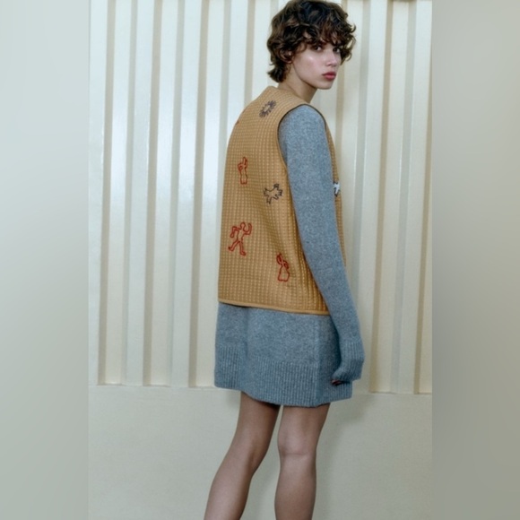 NEW ZARA - Indigenous Inspired Tan Embroidered Vest Size Large - Picture 2 of 11